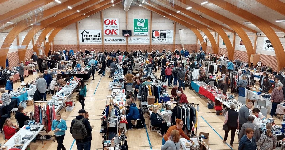 Loppemarked i Kvaglundhallen