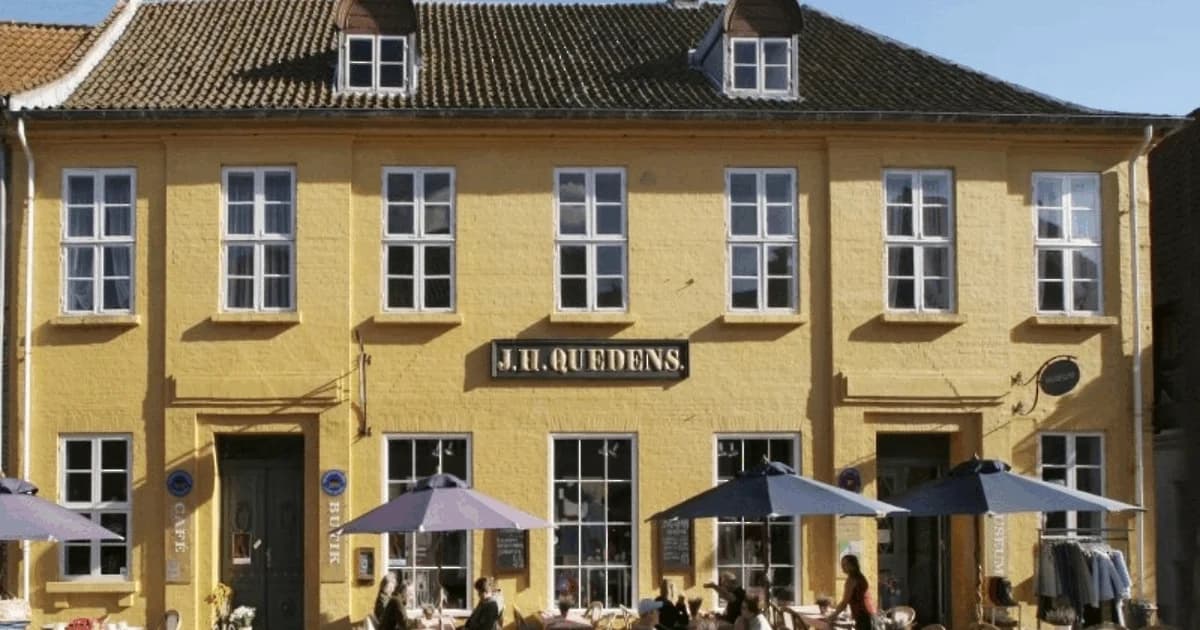 Strikkecafé på Café Quedens i Ribe